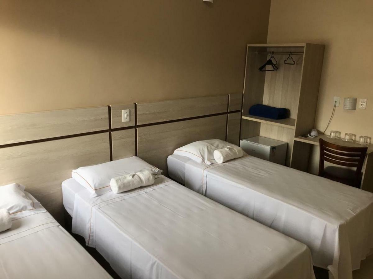 Hotel Maria Da Fe Aparecida  Buitenkant foto